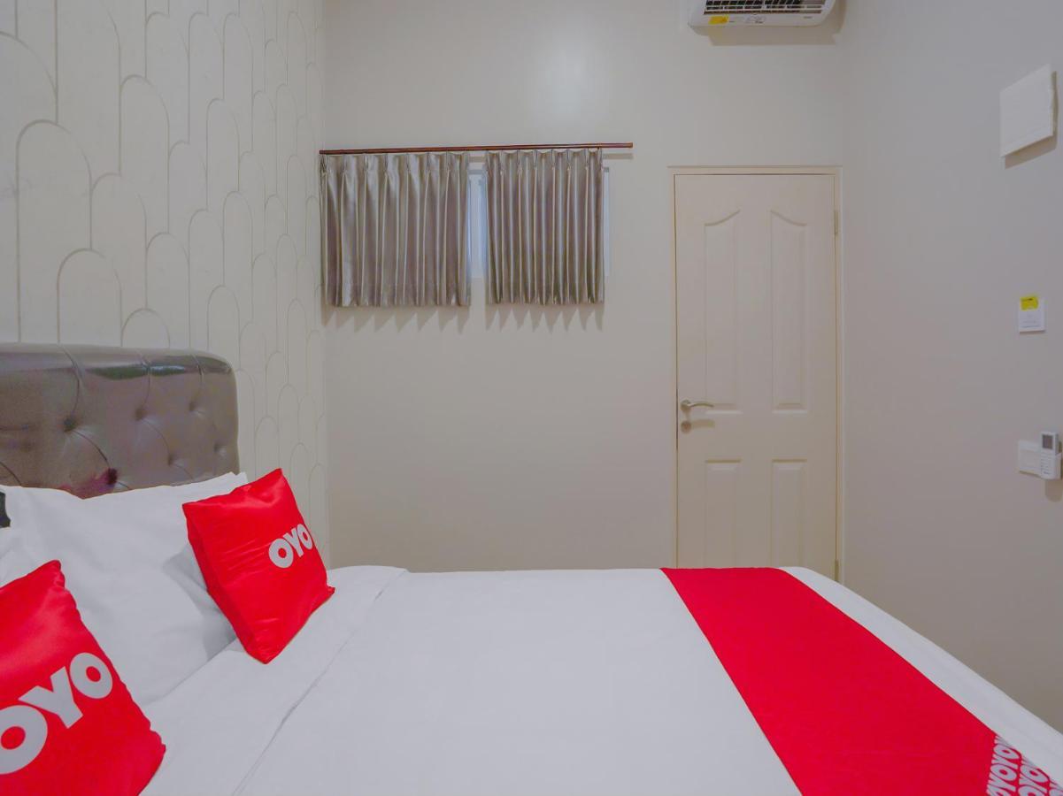Super Oyo Capital O 90336 Olive Guest House Surabaja Zewnętrze zdjęcie