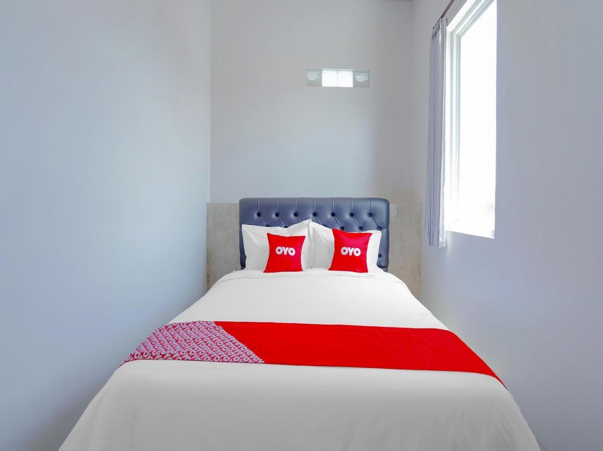Super Oyo Capital O 90336 Olive Guest House Surabaja Zewnętrze zdjęcie